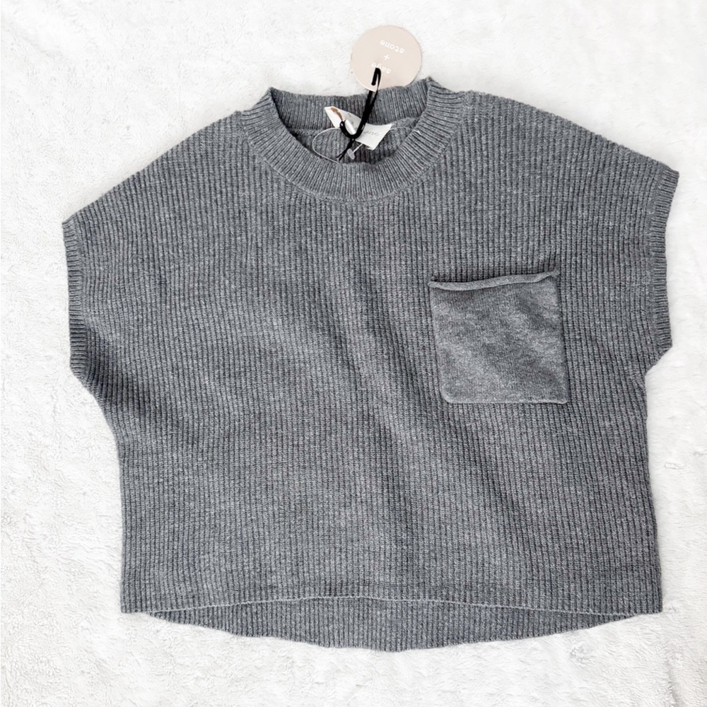 NWT- SAGE + STONE Grey Ribbed Knit Pocket Sweater Short Sleeved Top